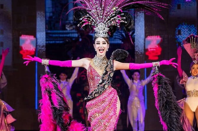 Alcazar Cabaret Show Pattaya V.I.P Ticket - The photo with performers needs careful handling