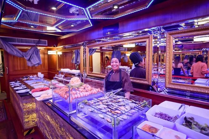 All Star Dinner Cruise with Cabaret Show in Pattaya - Cabaret Costumes, Music, and Dance