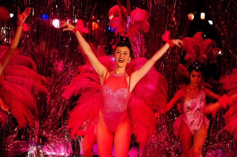 Bangkok: Calypso Cabaret Show with Thai Set Dinner - Drinks, photos, and small extra costs