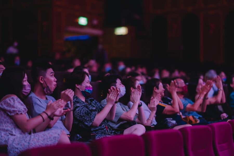 Bangkok: Golden Dome Cabaret Show Entry Ticket - Cost, drinks, and the real value