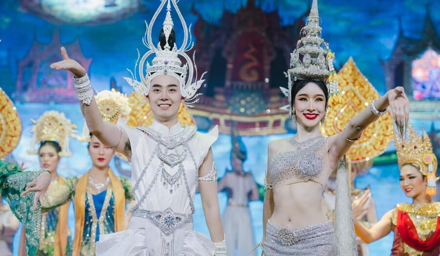 Bangkok: Golden Dome Cabaret Show Entry Ticket - Practical booking advice for a smoother night