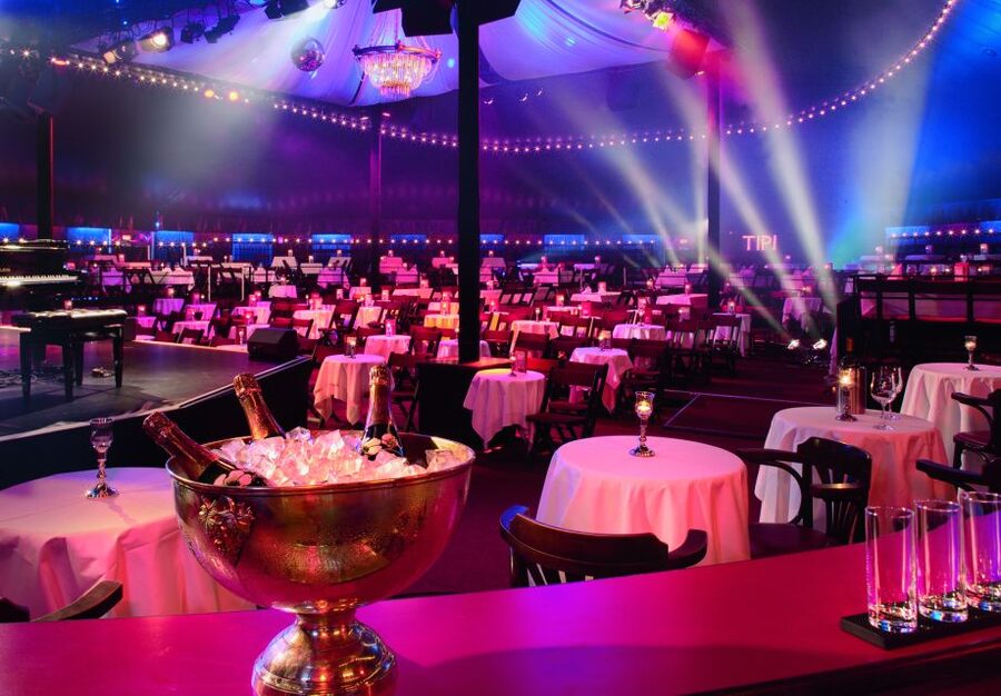 Berlin: Cabaret – The Berlin Musical at Tipi am Kanzleramt - Seeing the show when you do not speak German