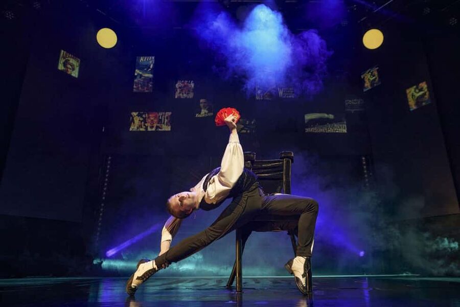 Berlin: "Flying Lights" - incl. Flying Steps – Variety Show - Why Flying Lights feels different from a standard Berlin show