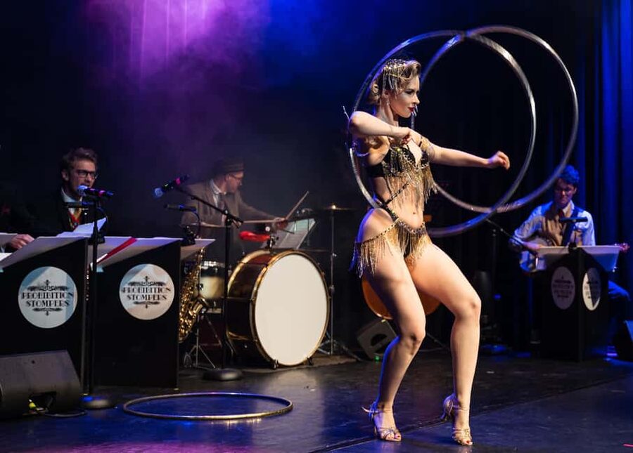 Burlesque Dinner Club in Vienna - A four-course dinner with a practical vegetarian choice