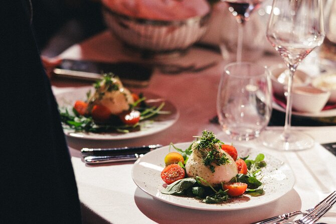 Burlesque Spectacular Dinner Show - Is $119.21 a fair price?