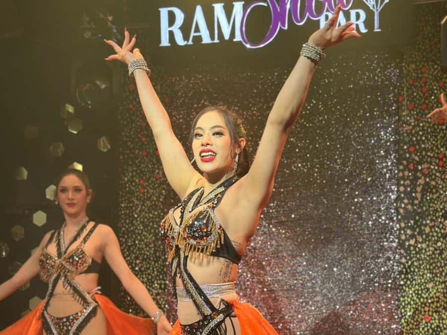 Chiang Mai: Ladyboy Cabaret Show with Dinner and Drinks - The personal stories are the real reason to go