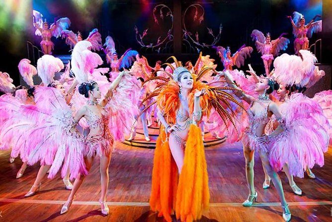 Glamorous Simon Cabaret Show in Phuket with Convenient Transfers - The photo session and tipping issue