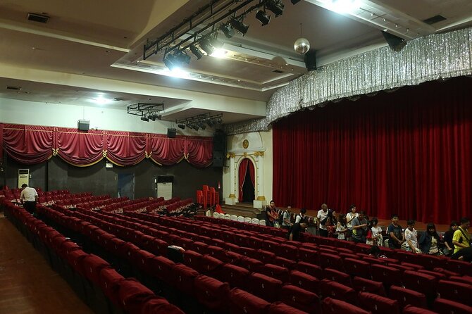 Golden Dome Cabaret: A Night of Glamour and Glitter - Deluxe or VIP seating, and why it matters