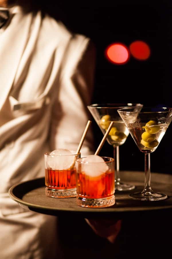 Hurghada: Naz Cabaret ticket with beverages - How the seating and room affect the mood