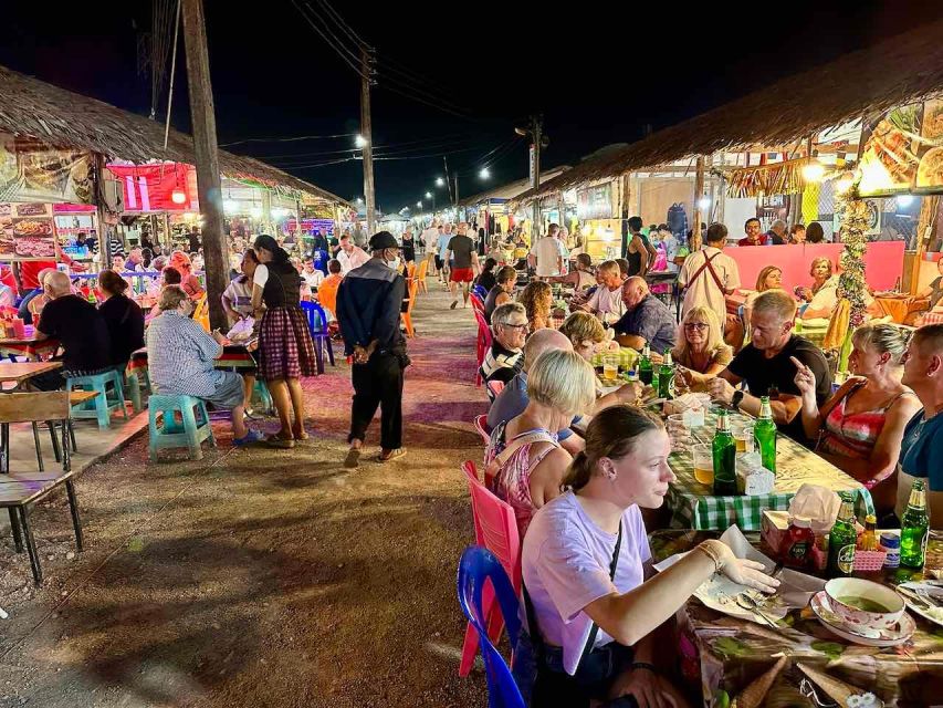 Khaolak:Finger Food Guided Tour with Cabaret Show - Who Will Enjoy This Evening Most?