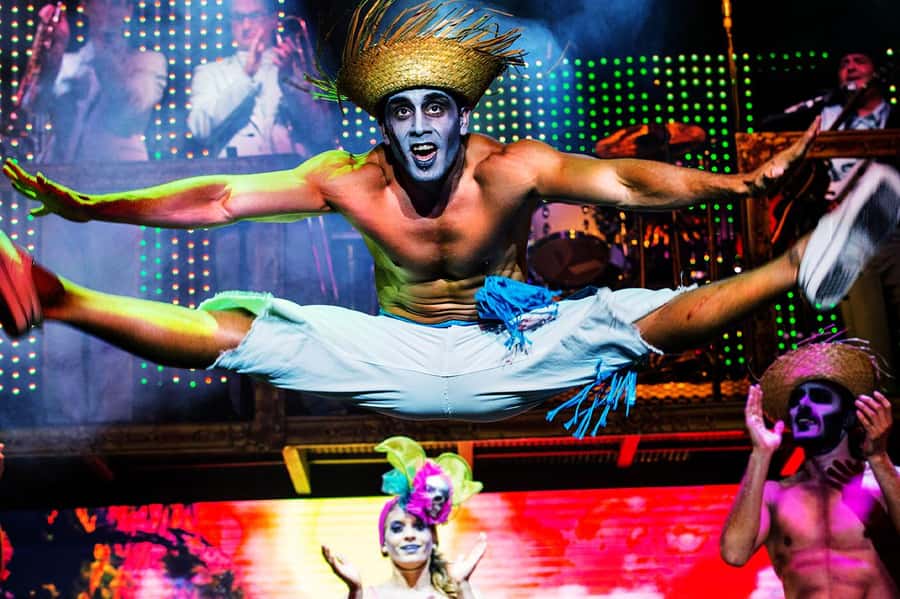 Las Vegas: Zombie Burlesque Comedy Musical Show Ticket - Why the live band matters at Club Z