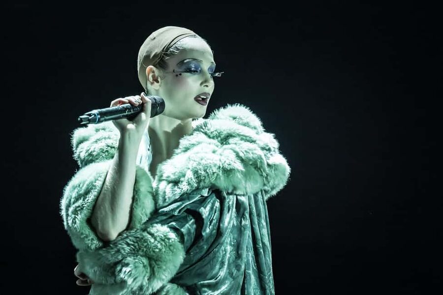 London's West End: Ticket to Cabaret at the Kit Kat Club - What the evening looks like from arrival to finale
