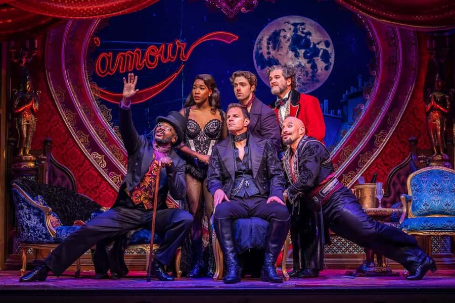 London's West End: Ticket to Moulin Rouge! The Musical - The Piccadilly Theatre creates the right setting