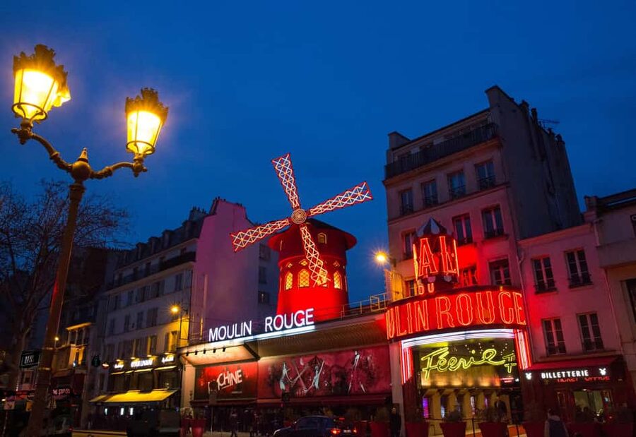 Paris: First Show Moulin Rouge with Champagne & Seine Cruise - Inside the Féerie revue: what makes the Moulin Rouge special
