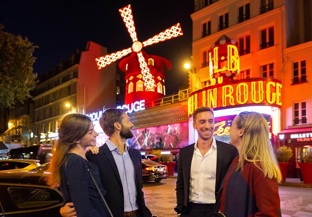 Paris Illuminations Tour with Moulin Rouge Show and Cruise Option - A quick look at Paris landmarks