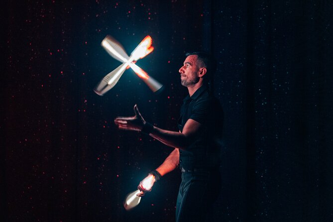 Paris La Nouvelle Eve Cabaret Show in Montmartre - Choosing Champagne or the dinner package