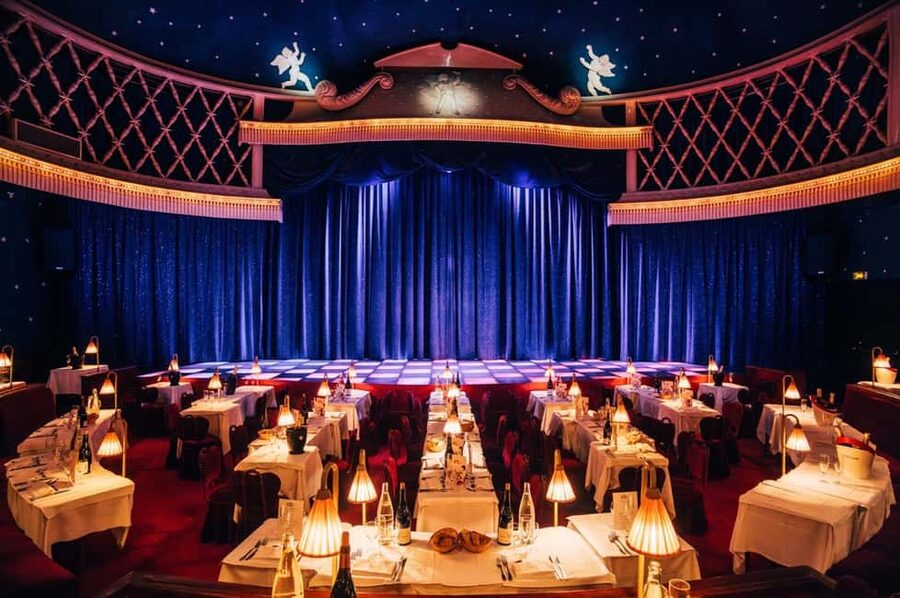 Paris: La Nouvelle Eve Cabaret Show with Champagne - Key points to know before booking