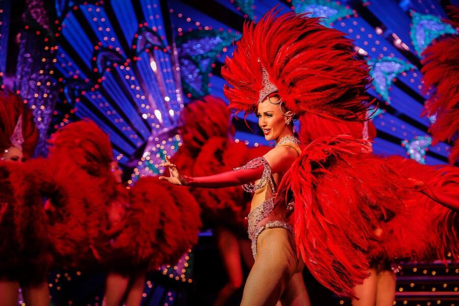 Paris: Moulin Rouge Cabaret Show Ticket with Champagne - How long the evening really lasts