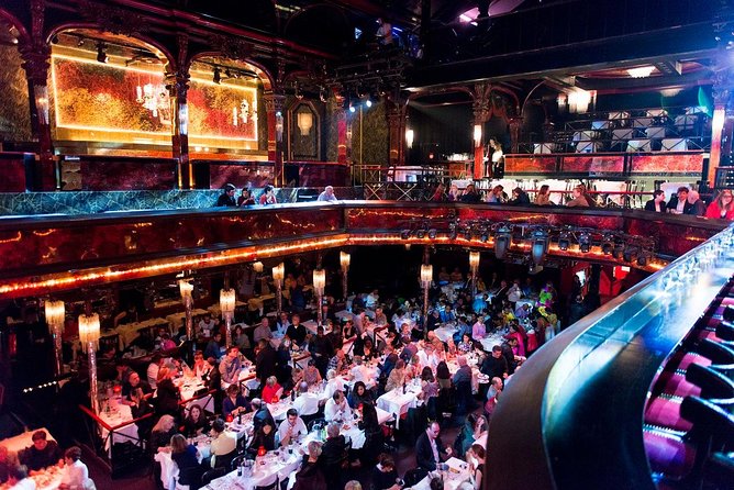 Paris Paradis Latin Cabaret Show with Champagne - A 9:00 pm cabaret built around variety