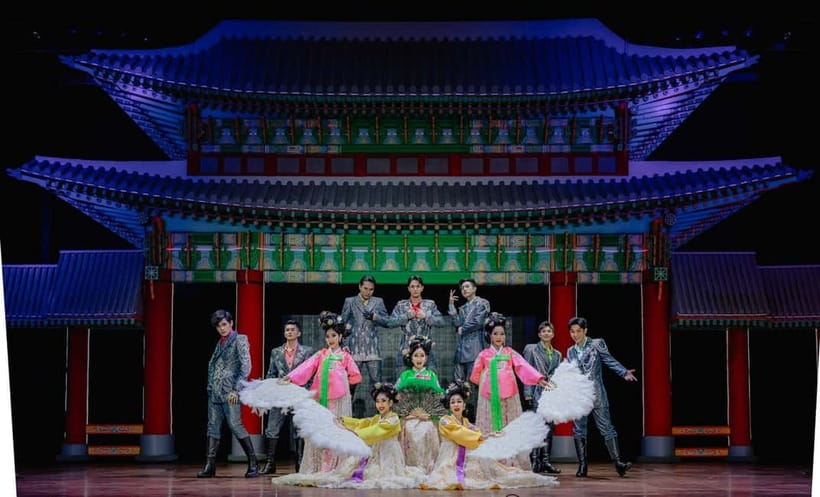 Pattaya: Alcazar Cabaret Show Admission Ticket - Accessibility and practical limits