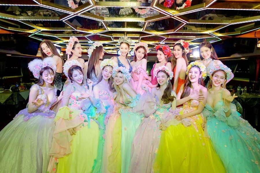 Pattaya: All Star Dinner Cruise, Cabaret Show & Beer Buffet - Pattaya Bay views and the disco finish