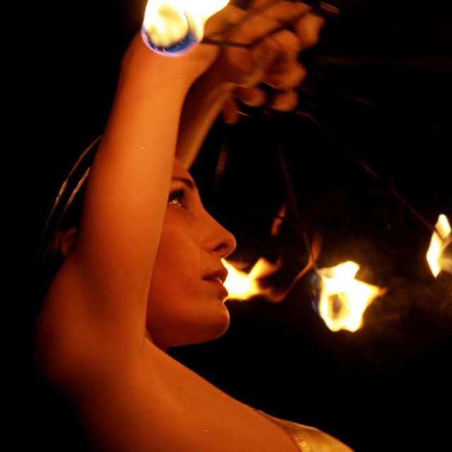 Porto: Cabaret & Pole Shows, with a Welcome Drink! - Who Will Enjoy Mask Porto Most