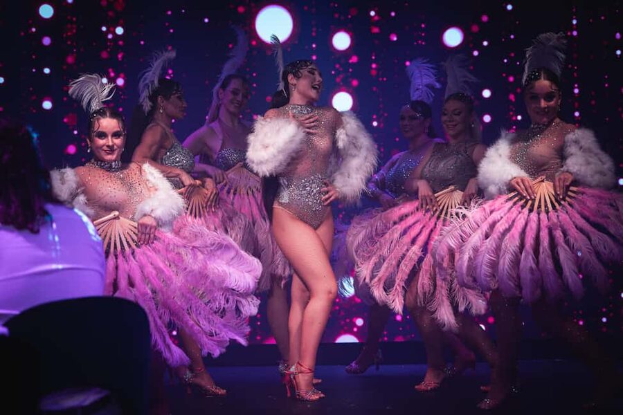 Prague:Breathtaking Cabaret Show with 4-Course Dinner Option - How the cabaret show unfolds