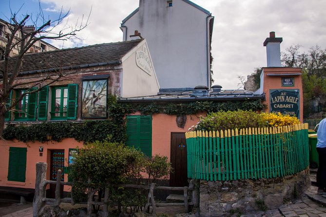 Private Tour: Montmartre Walking Tour, Dinner and Au Lapin Agile Cabaret - Who will enjoy this most