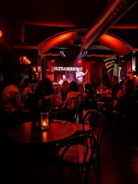 Rome: Night Life Walking Tour and Burlesque Show Entry - What the high ratings suggest about the experience