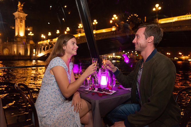 Seine Dinner Cruise, Eiffel Tower Access and Moulin Rouge Show - Dress code and the small details that matter