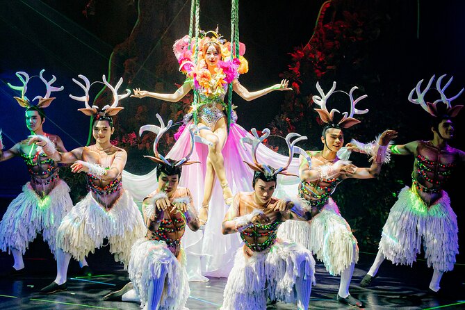 Simon Cabaret: Phuket’s Ladyboy Glamour Show - The photo session needs clear expectations