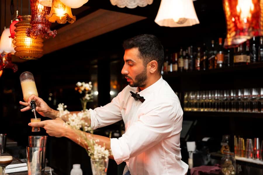 Sydney: Cabaret Dinner Show at the Honeycomb Club - A cabaret night above Potts Point Hotel