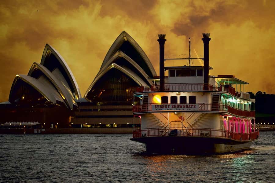 Sydney Harbour: Cabaret Cruise with 3-Course Dinner - Key points to know before booking