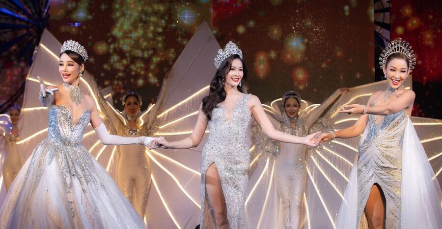 Tiffany's Show Pattaya: Cabaret Show Entry Ticket - A five-decade cabaret in Pattaya