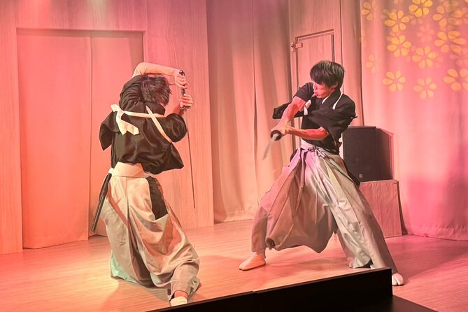 Tokyo Japanese Dance Cabaret Theater Asakusa-Kaguwa - Arriving in Asakusa before the curtain