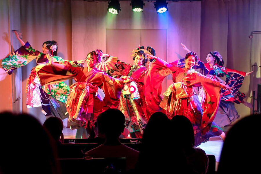 Tokyo: Japanese Dance Cabaret Theater Asakusa-Kaguwa Ticket - What the Asakusa-Kaguwa show is really like