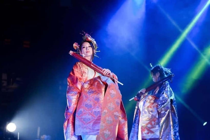 Tokyo: Japanese Style Variety Show with Dance,Magic & Dinner - Finding the Grand Hammer Building near Shimbashi