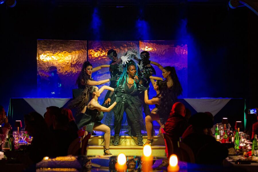 Venice: Cabaret Dinner Show - What happens from 8 PM onward