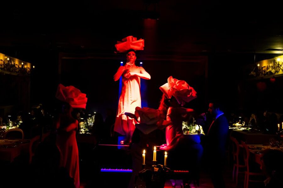 Venice: Cabaret Dinner Show - What to wear and what to bring