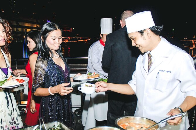 VIVA Alangka River Cruise: Dining & Cabaret Delight - Cabaret, live singers, and Thai performances
