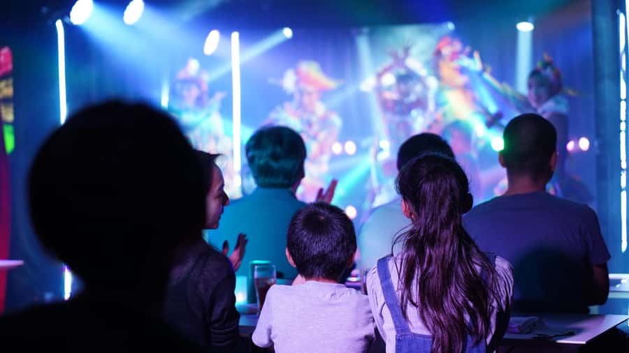 Yokohama: MARIN ROCKET Dance Cabaret Show with Drinks - The 50-minute Marine Rocket performance