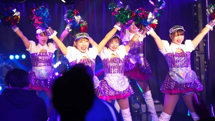 Yokohama: MARIN ROCKET Dance Cabaret Show with Drinks - After the curtain: greetings and photos