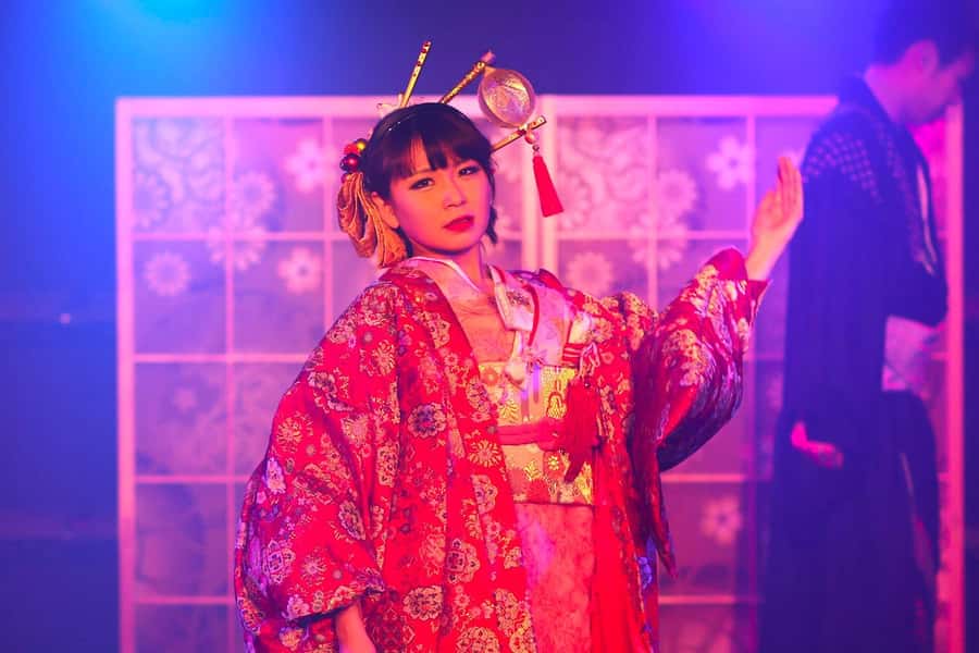 Yokohama: MARIN ROCKET Dance Cabaret Show with Drinks - Getting to Hama Yokocho from Tokyo